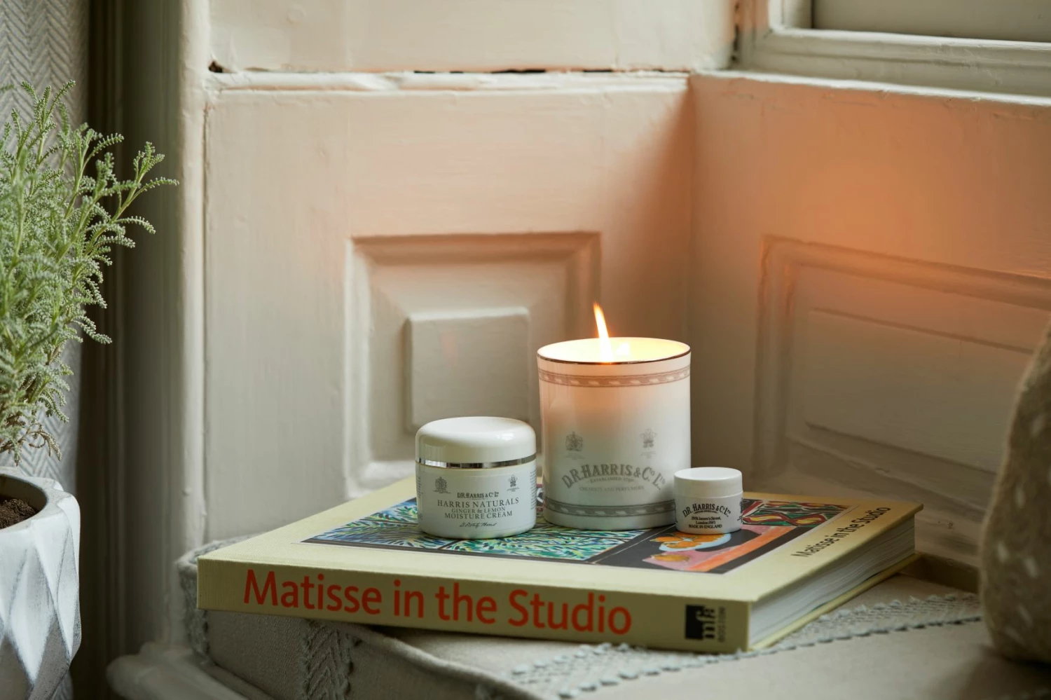 D. R. Harris Caverswall China Candle 2 D. R. Harris Caverswall China Candle