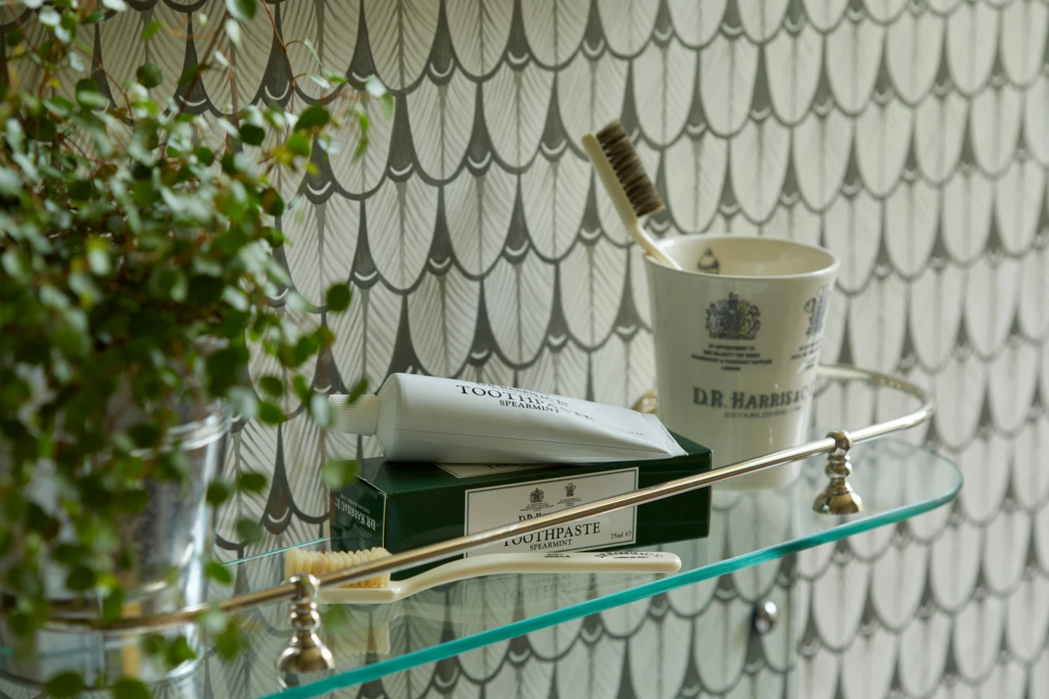 D. R. Harris Earthenware Tooth Mug 2 D. R. Harris Earthenware Tooth Mug